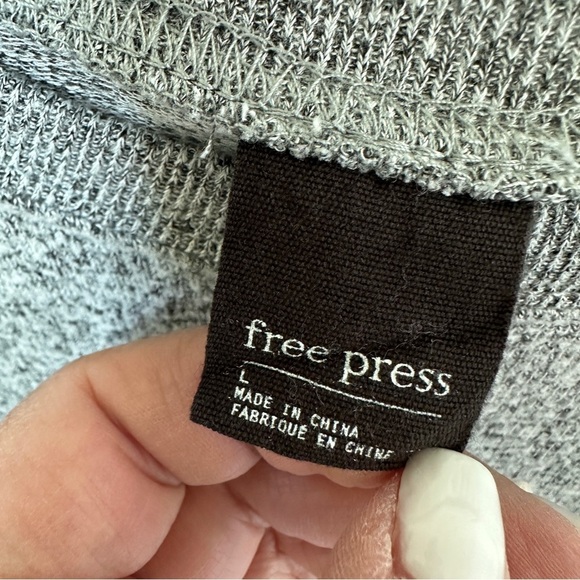 Free Press Gray Crew Neck Top No Sleep Club Size Large - Picture 8 of 11